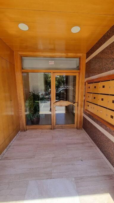 Piso En El Centro Con Vistas Al Mar Y Balcon Apartment Roses Exterior foto